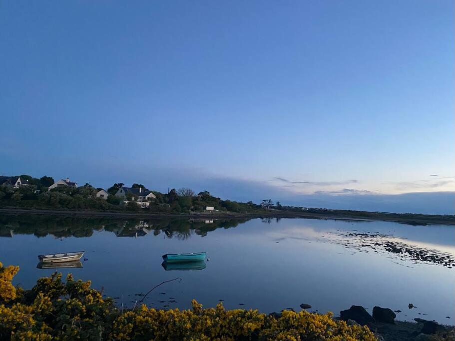 Entire Guest Suite In Four Mile Bridge, Rhoscolyn Valley Buitenkant foto
